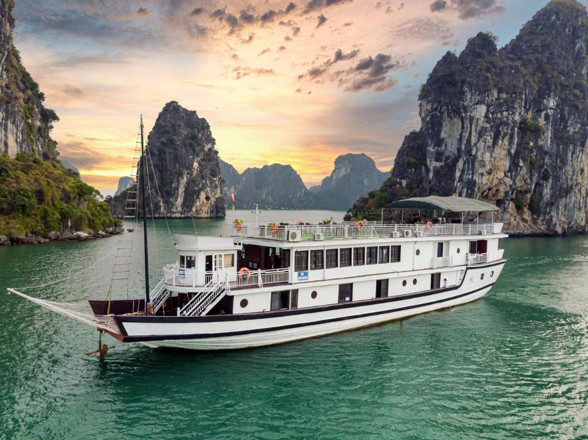 Legend Cruise Hotel Ha Long Exterior foto
