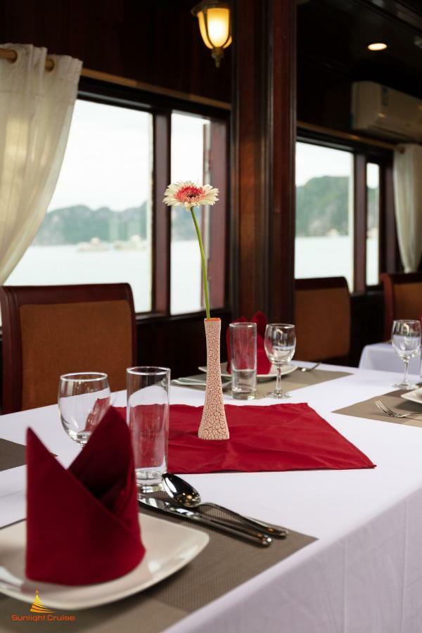Legend Cruise Hotel Ha Long Exterior foto